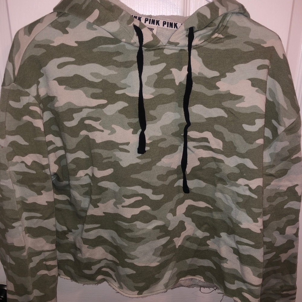 PINK Camo Cropped Hoodie